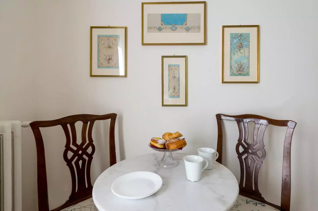 Apartment 803 table